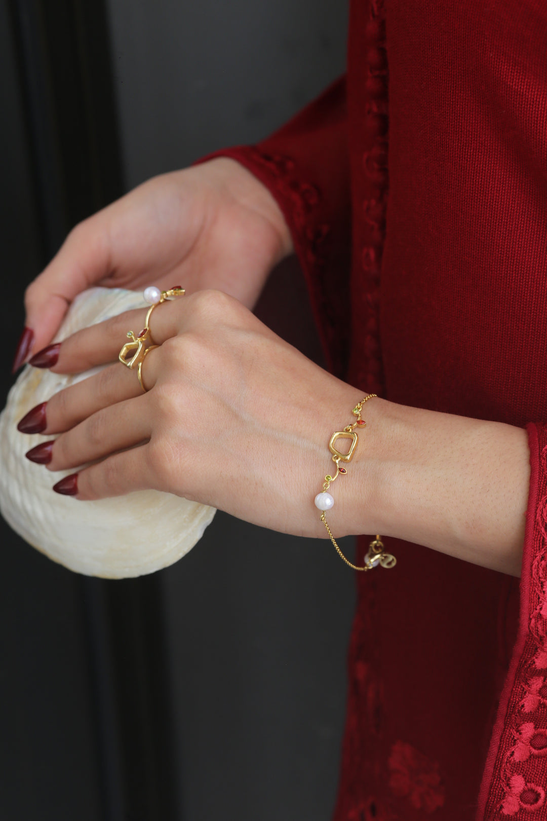 Curly Hugs Bracelets