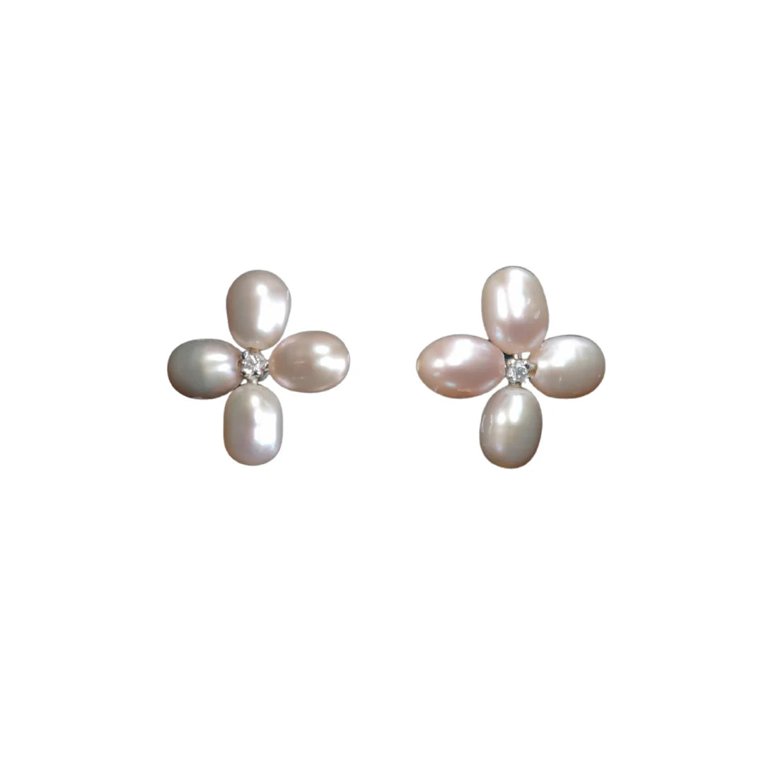 Floral Finesse Earrings