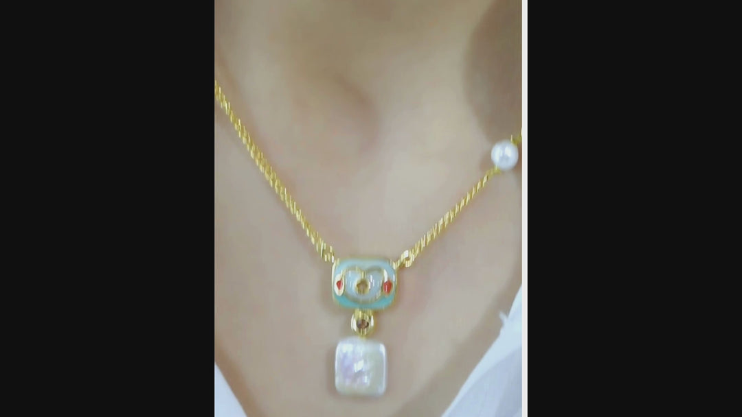 Posey Necklace