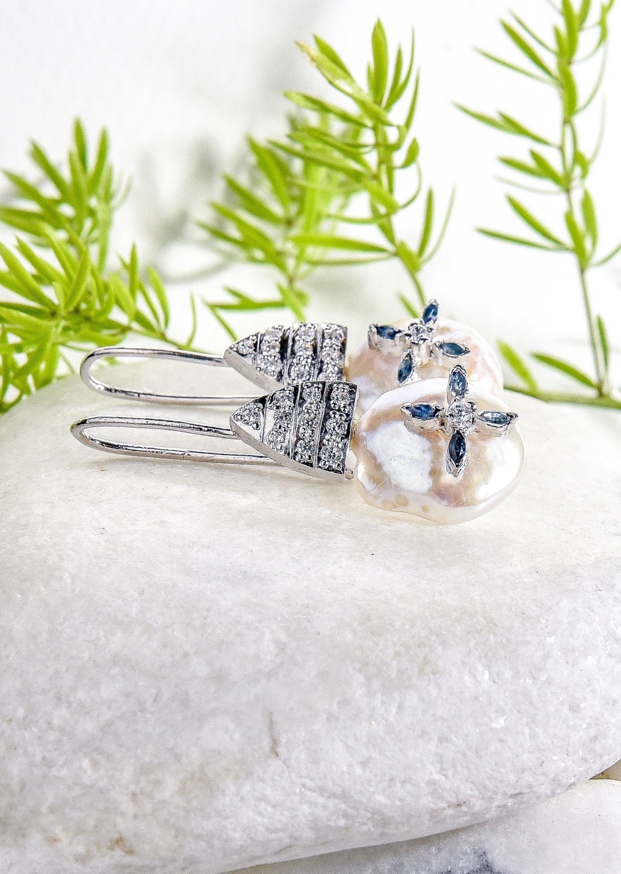 Floral Love - Sapphire Earrings