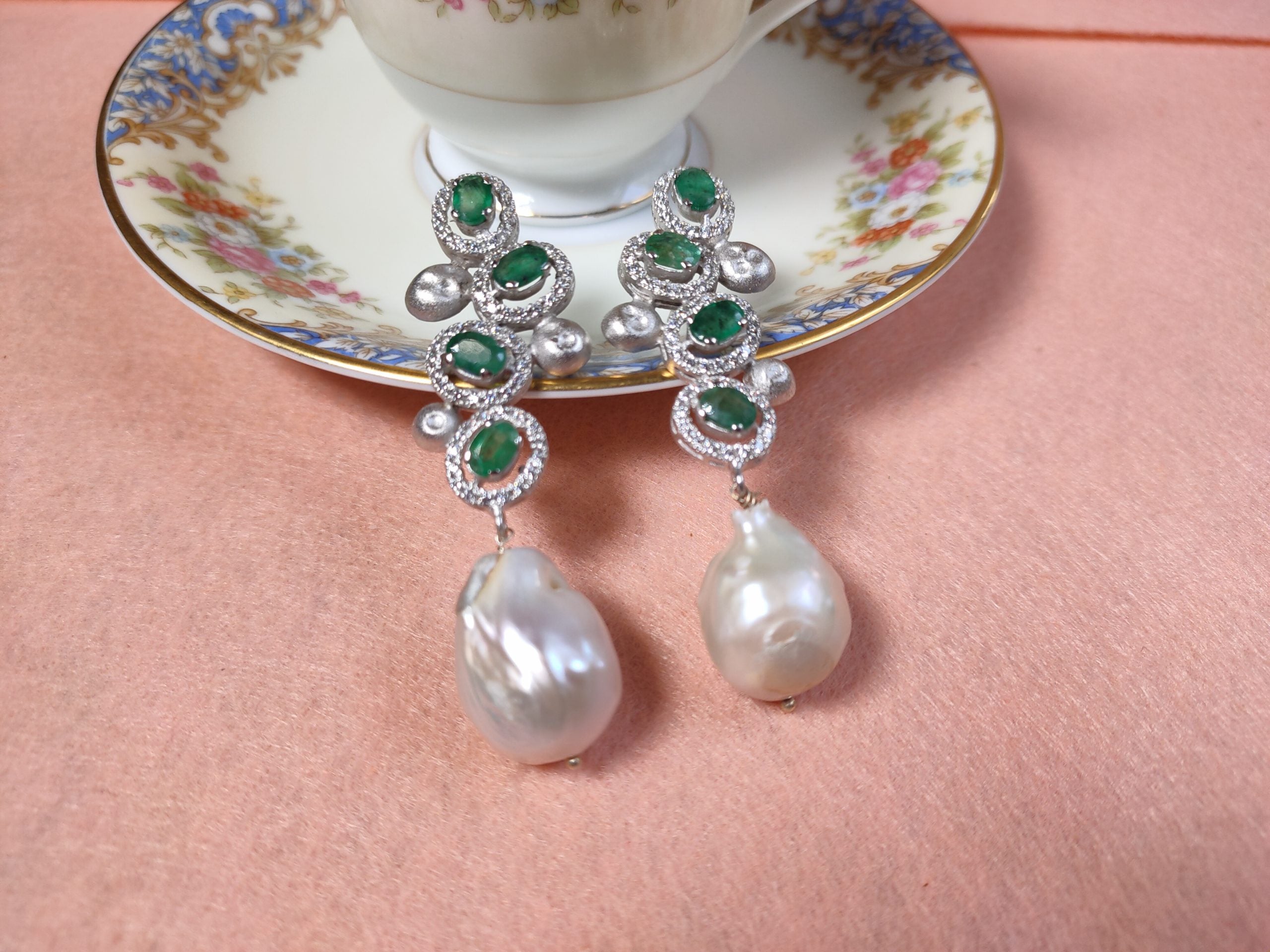 Trickle Emerald Earrings